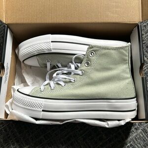 Converse Lift - Brand New Never Worn